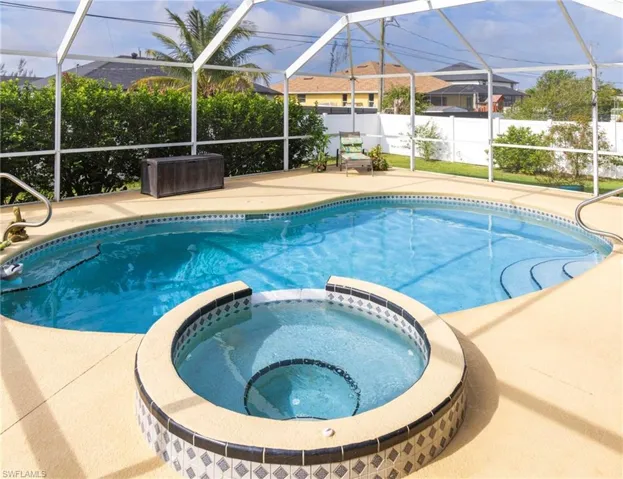 524 Sw 27th Ter, Cape Coral Fl 33914
