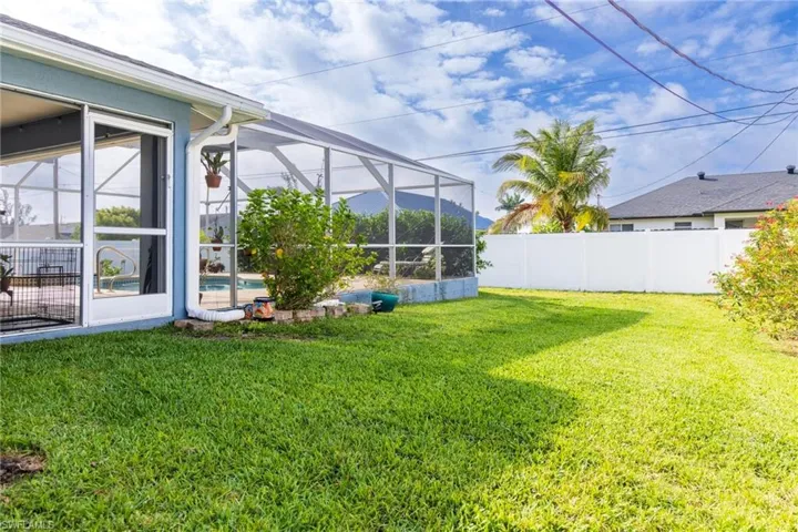 524 Sw 27th Ter, Cape Coral Fl 33914