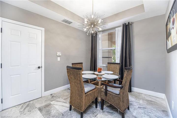 Breakfast Room