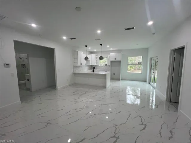 4738  26th SE AVE, Naples, FL 34117