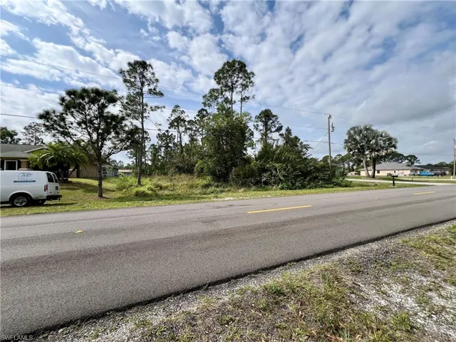 3911 Sunset RD, LEHIGH ACRES FL 33971