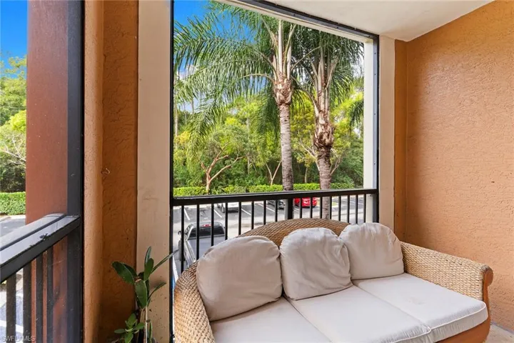 1170  Reserve  WAY, Naples, FL 34105