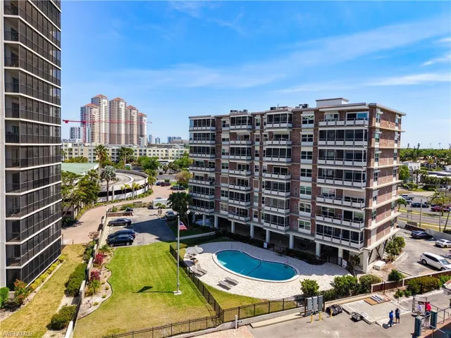 2350 W First St # 403, Fort Myers Fl 33901