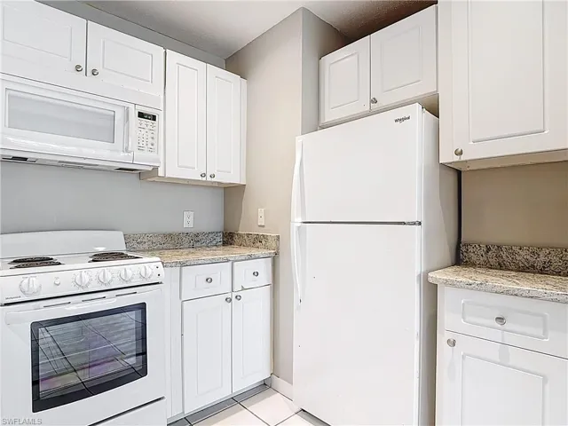 2350 W First St # 403, Fort Myers Fl 33901