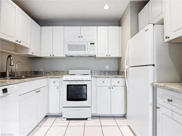 2350 W First St # 403, Fort Myers Fl 33901