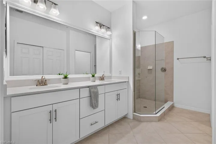 12051 Santaluz Dr 201, Fort Myers, Florida 33913