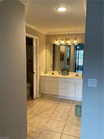 1080  Partridge  CIR, Naples, FL 34104