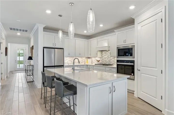 20360  Napa  LOOP, Estero, FL 33928