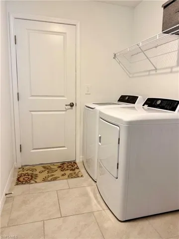 1427 18th Ter, Cape Coral, Florida 33993