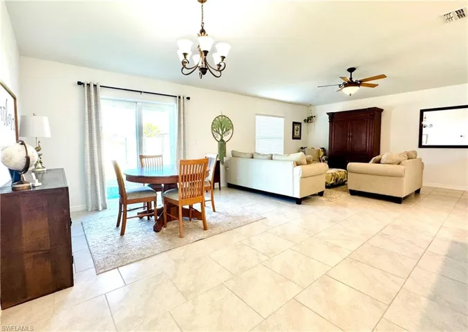 1427 18th Ter, Cape Coral, Florida 33993