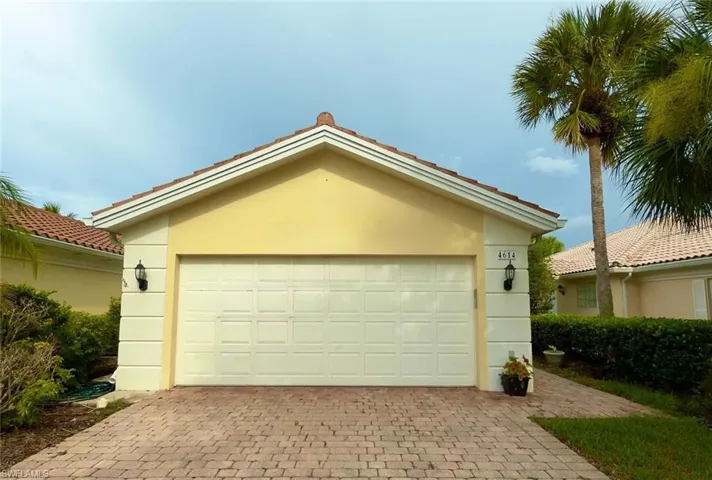 4614 Ossabaw Way, Naples, Florida 34119