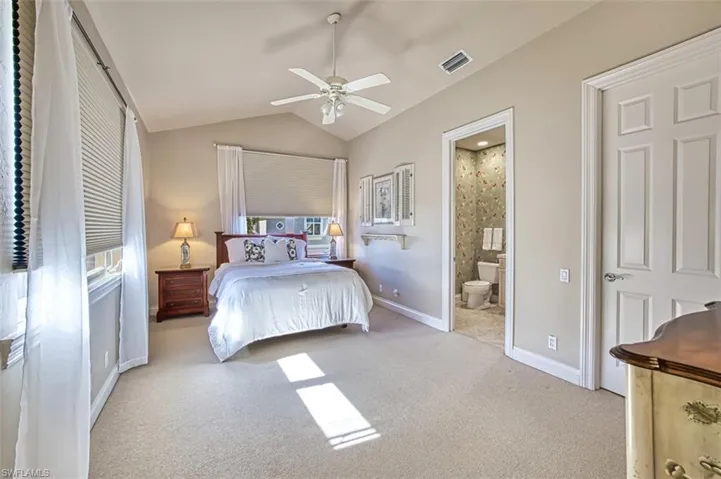 Private upstairs guest bedroom with ensuite bathroom wiht walkin shower and walk-in closet