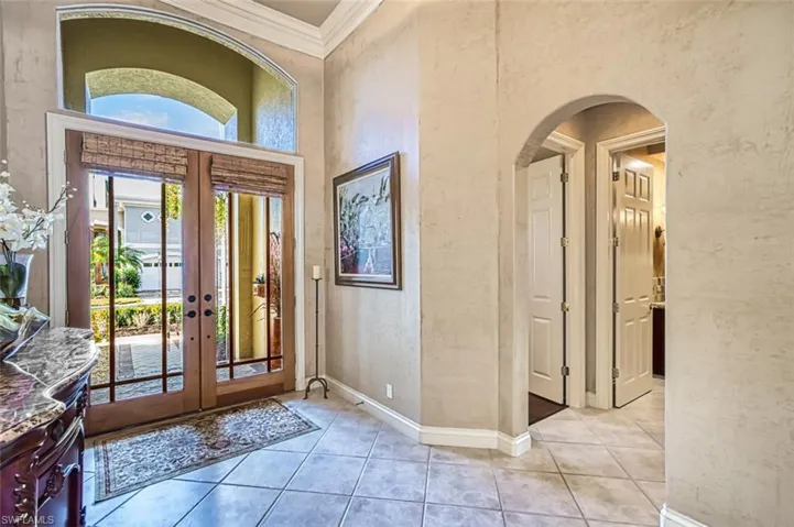 Grand entry with lots of natural light