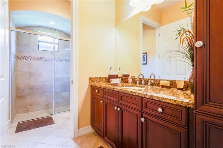 7747 Cottesmore Dr, Naples, Florida 34113