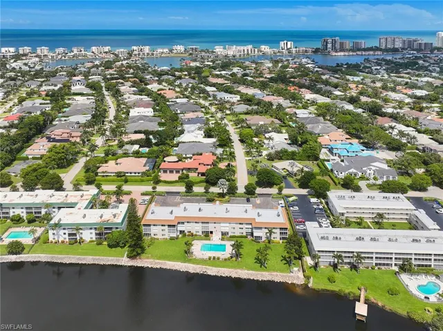 3100  Binnacle  DR, Naples, FL 34103