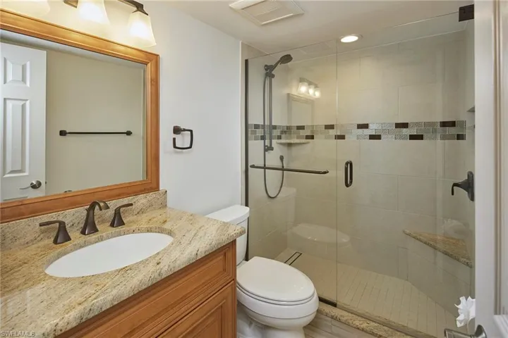 3100  Binnacle  DR, Naples, FL 34103