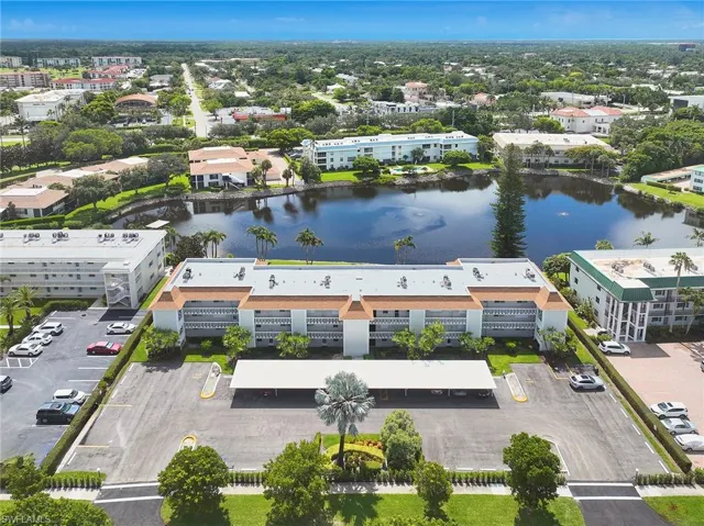 3100  Binnacle  DR, Naples, FL 34103