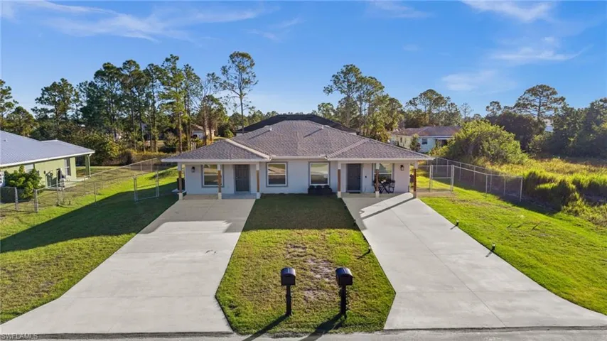 915-917 Graystone Ave, Lehigh Acres, Florida 33974