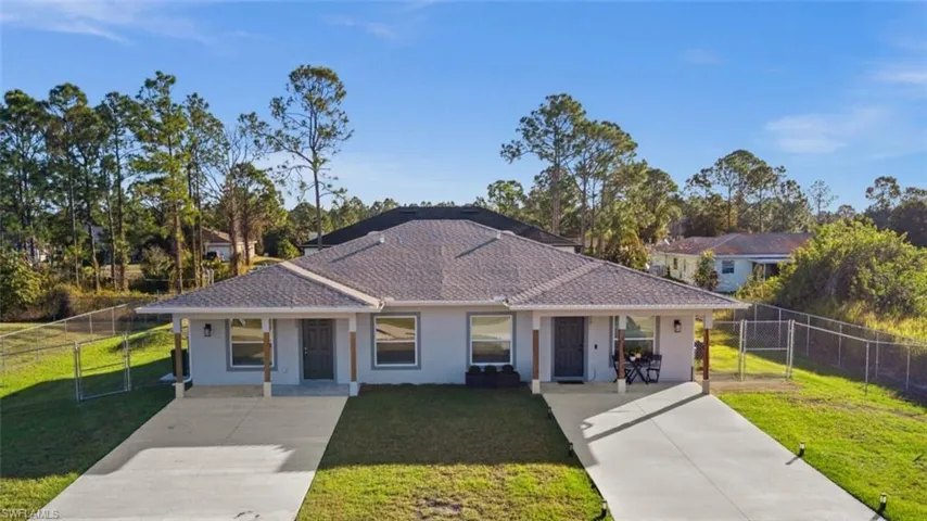 915-917 Graystone Ave, Lehigh Acres, Florida 33974