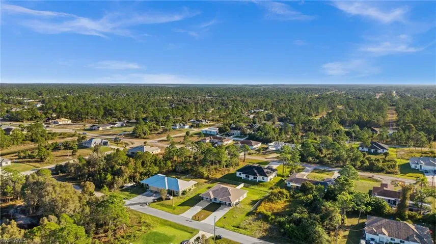 915-917 Graystone Ave, Lehigh Acres, Florida 33974