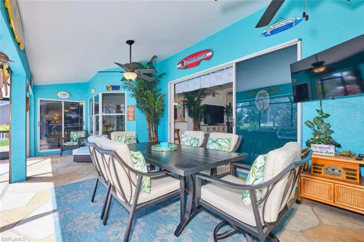 Tropical large under-truss lanai