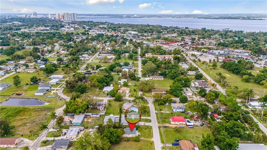 4028 Desoto AVE, FORT MYERS FL 33916