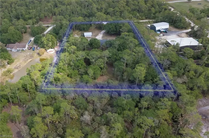 1063  Debbie  LN, Labelle, FL 33935