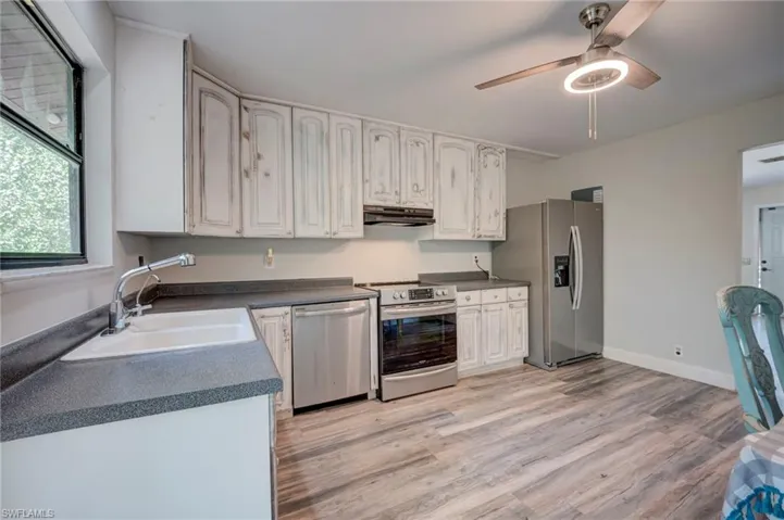 1063  Debbie  LN, Labelle, FL 33935