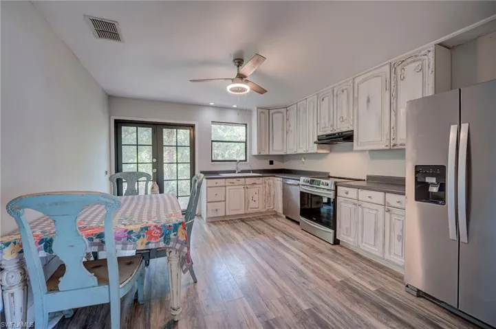 1063  Debbie  LN, Labelle, FL 33935