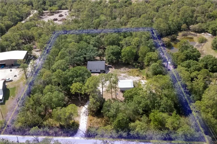 1063  Debbie  LN, Labelle, FL 33935