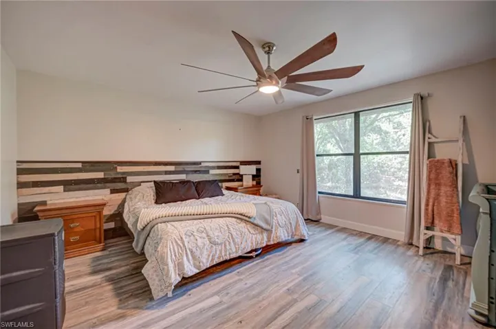 1063  Debbie  LN, Labelle, FL 33935