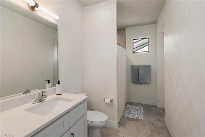 2214 Cape Coral Pkwy W, Cape Coral, Florida 33914