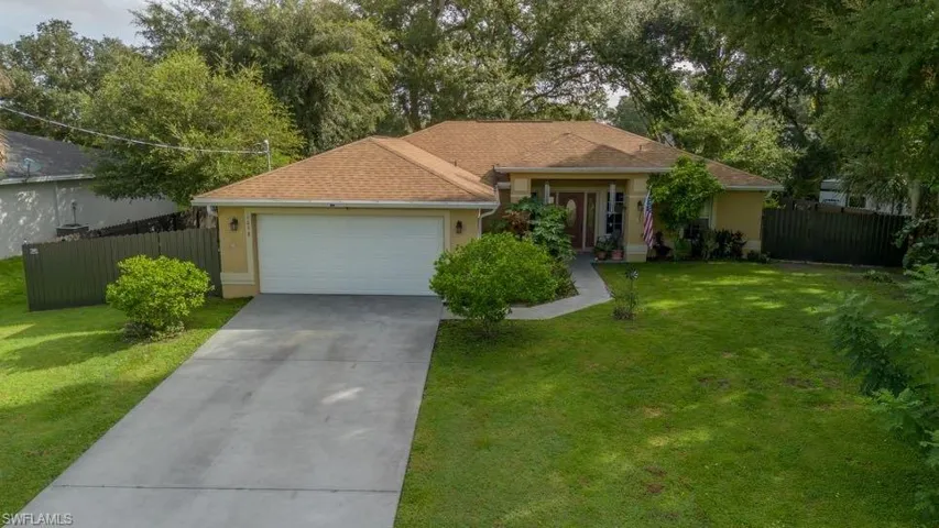 1098 Mission Ln, Labelle, Florida 33935