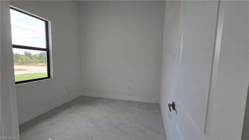 2504  Vera S AVE, Lehigh Acres, FL 33976