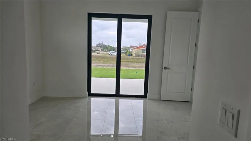 2504  Vera S AVE, Lehigh Acres, FL 33976