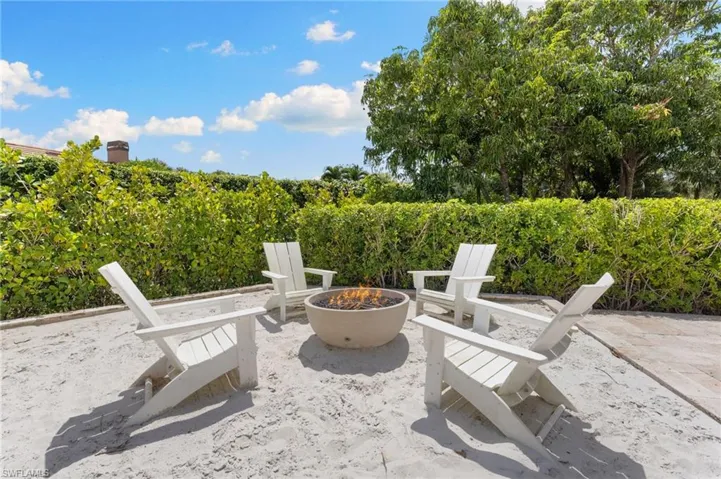 2274 Hawksridge Dr, Naples, Florida 34105
