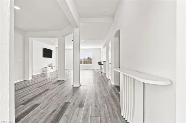 2001 Ne 17th Ave, Cape Coral, Florida 33909