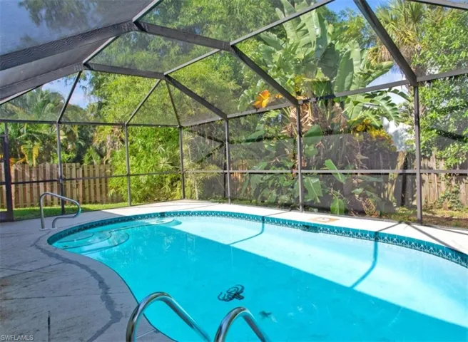 4053 Seaoats Ln, Naples, Florida 34112