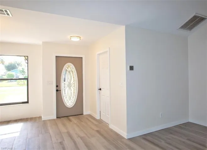 4053 Seaoats Ln, Naples, Florida 34112