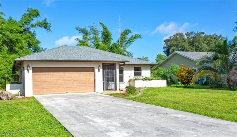 4053 Seaoats Ln, Naples, Florida 34112