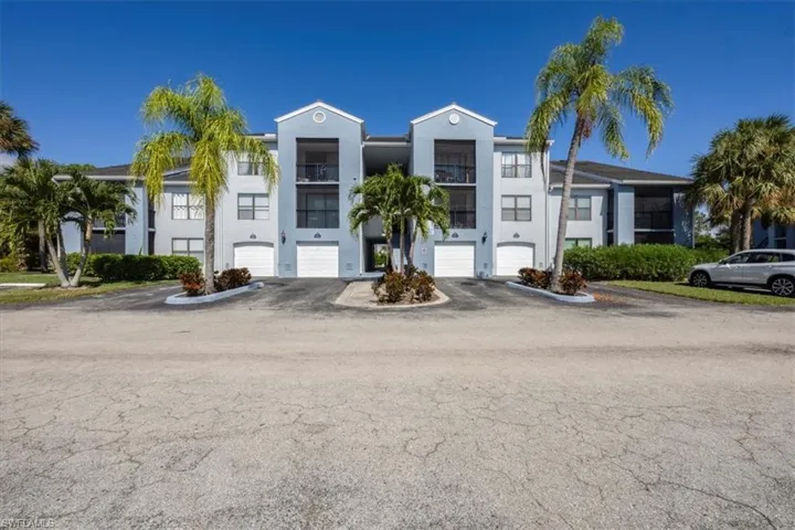 13545  Eagle Ridge  DR, Fort Myers, FL 33912