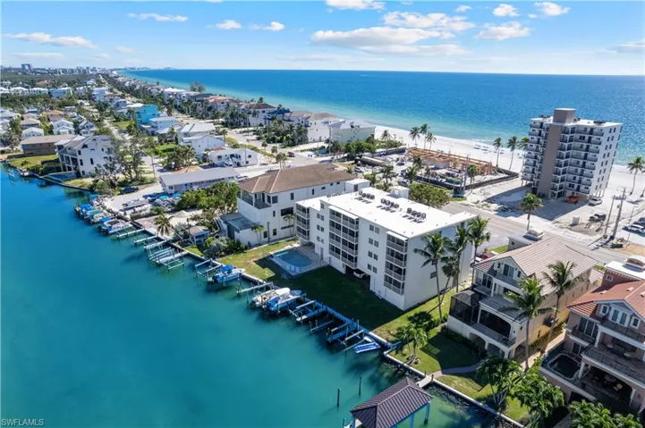 26371 Hickory Blvd 304, Bonita Springs, Florida 34134