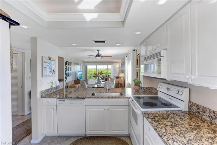 26371 Hickory Blvd 304, Bonita Springs, Florida 34134