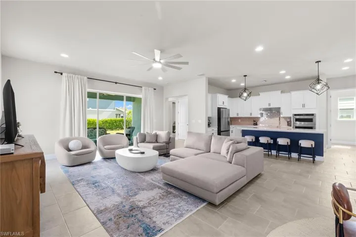 3419  Pilot  CIR, Naples, FL 34120
