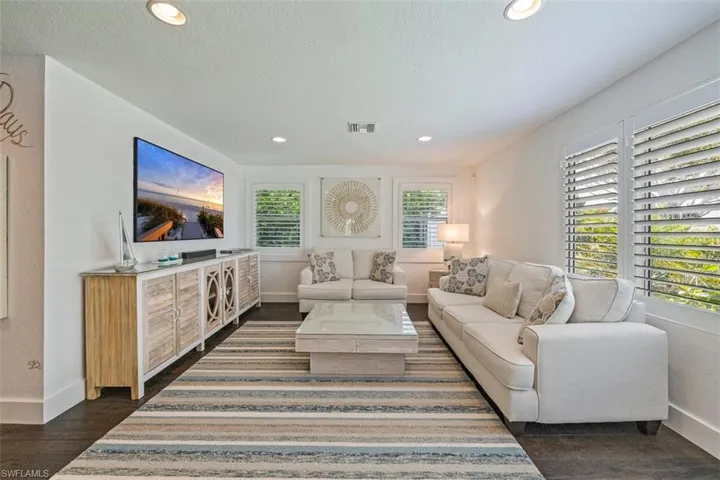 1129  8th N TER, Naples, FL 34102