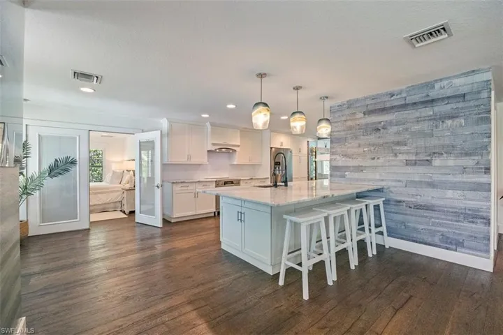 1129  8th N TER, Naples, FL 34102
