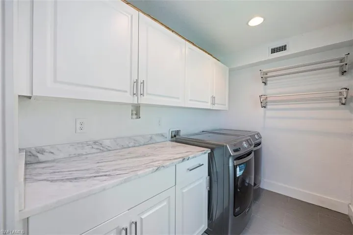 1129  8th N TER, Naples, FL 34102