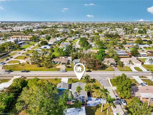 8501  Chatham  ST, Fort Myers, FL 33907