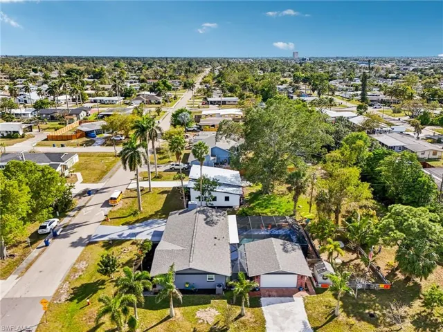 8501  Chatham  ST, Fort Myers, FL 33907