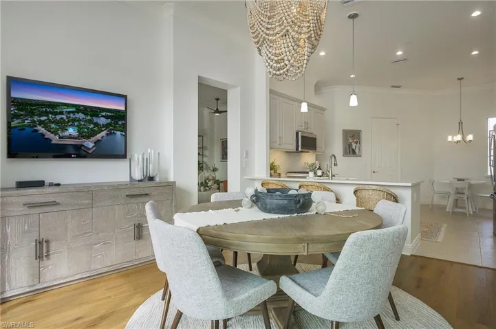 3093  Aviamar  CIR, Naples, FL 34114